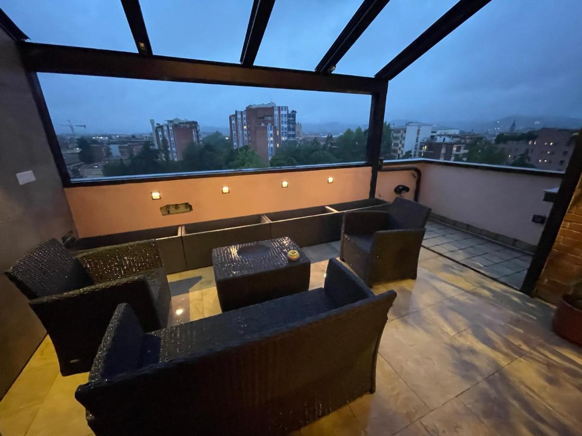 Attico Con Vista Spettacolare E Jacuzzi *
