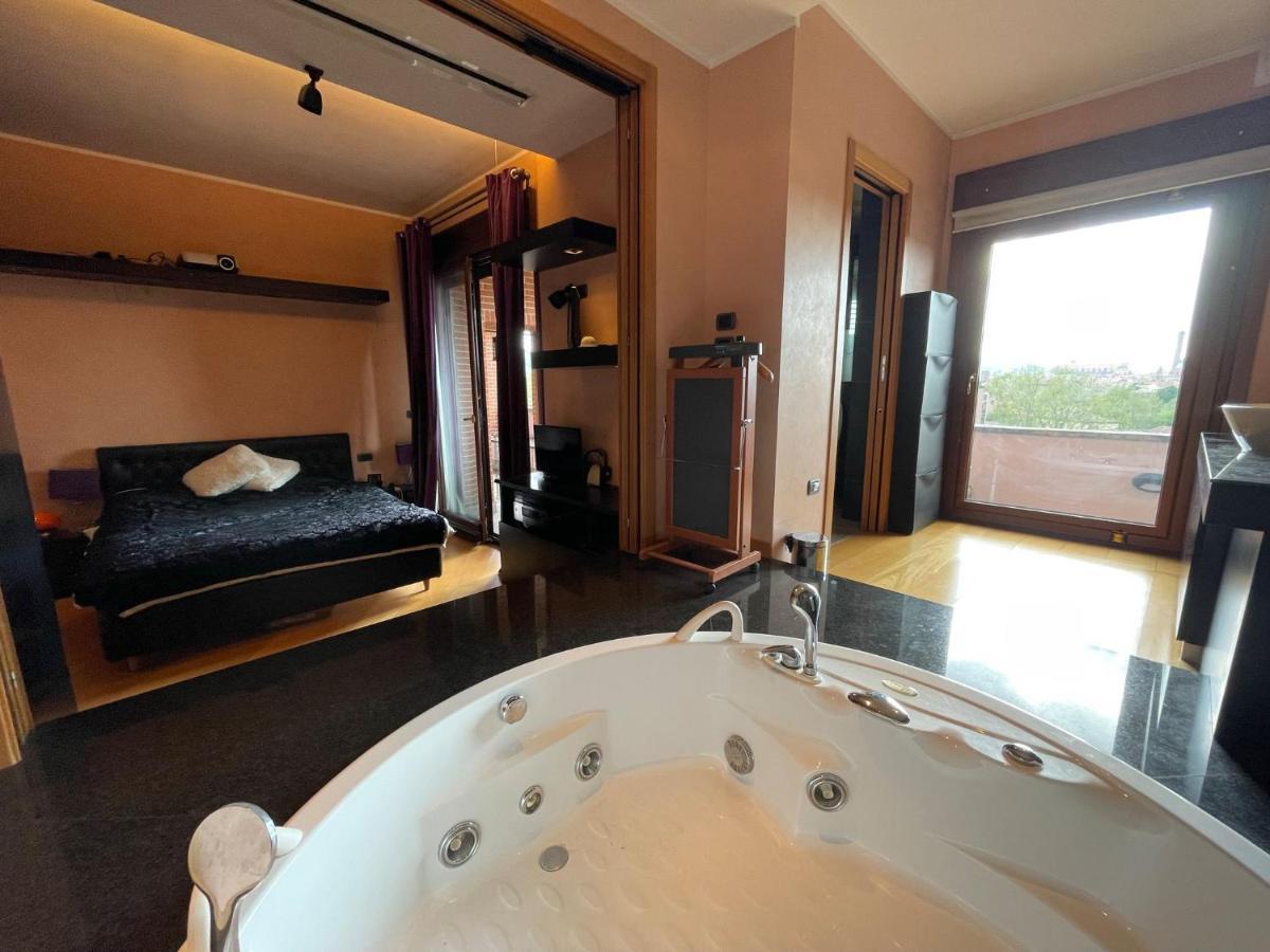 Attico Con Vista Spettacolare E Jacuzzi Apartment *